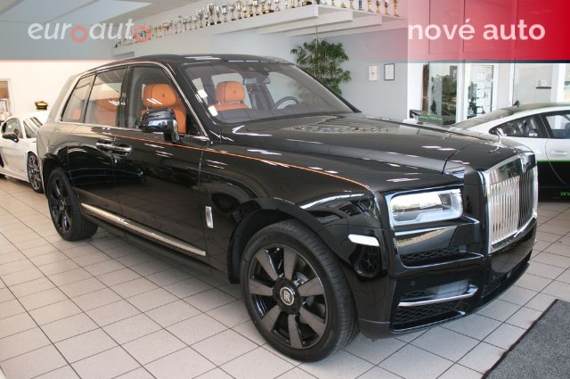 Rolls-Royce Cullinan 6.8 V12, 420kW, A8, 5d.