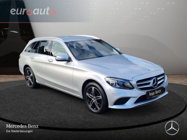 Mercedes-Benz C T Avantgarde 220 d 4Matic, 143kW, A9, 5d.