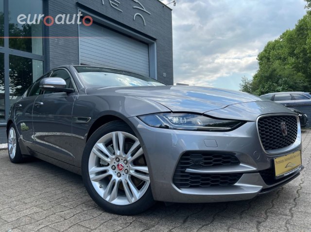 Jaguar XE SE P250, 184kW, A8, 5d.
