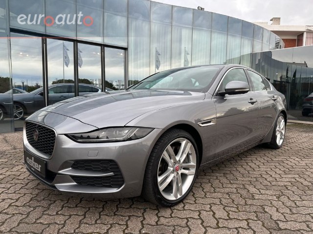 Jaguar XE P300 AWD, 221kW, A8, 5d.